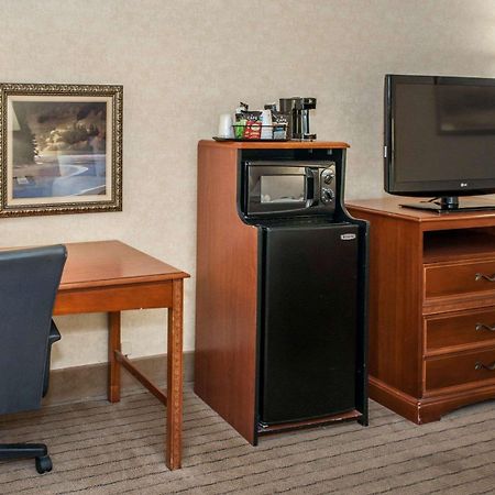 Quality Inn Castleton Exterior foto