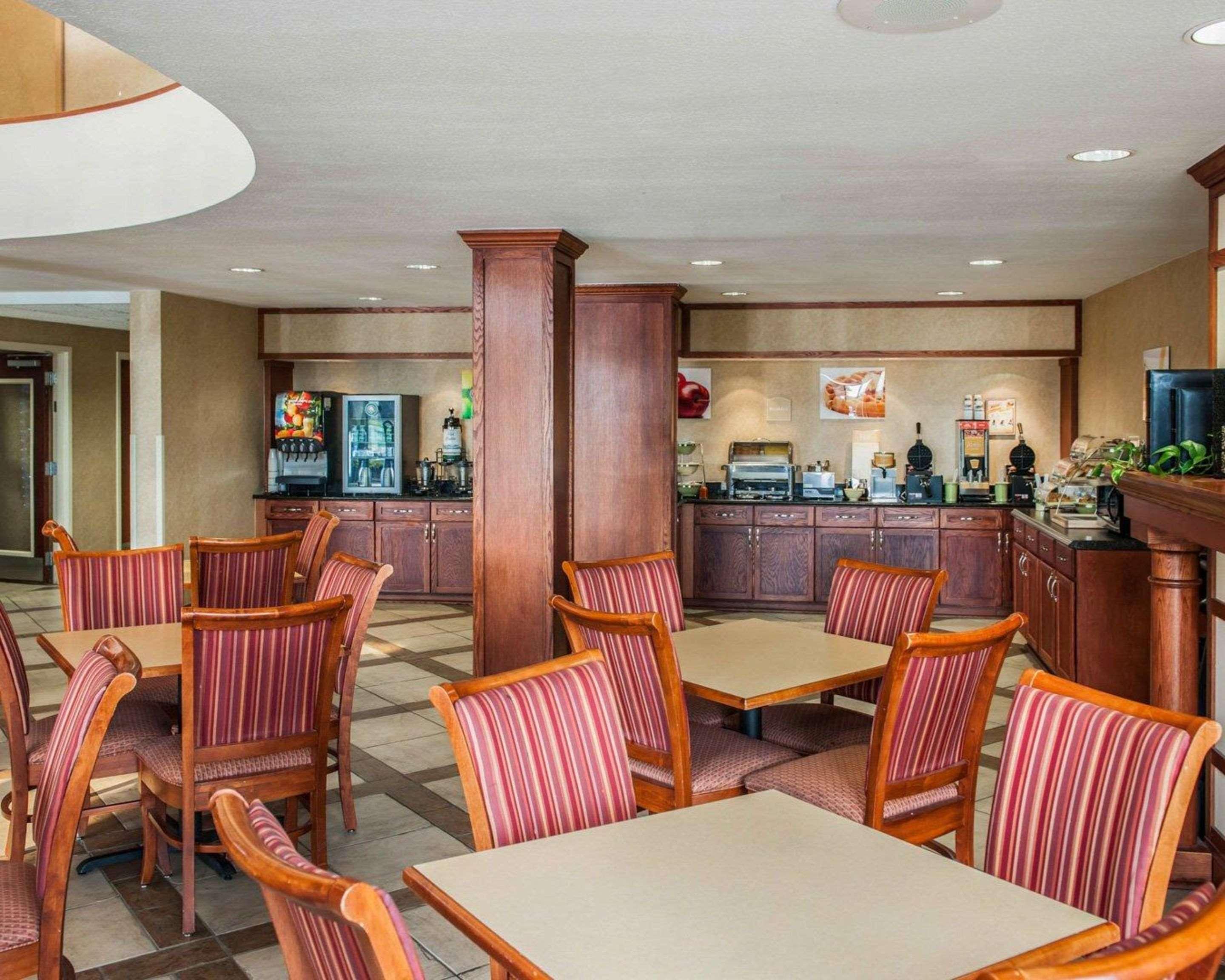 Quality Inn Castleton Exterior foto